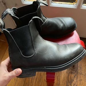 EUC Blundstone Dress Boot, size AU 4